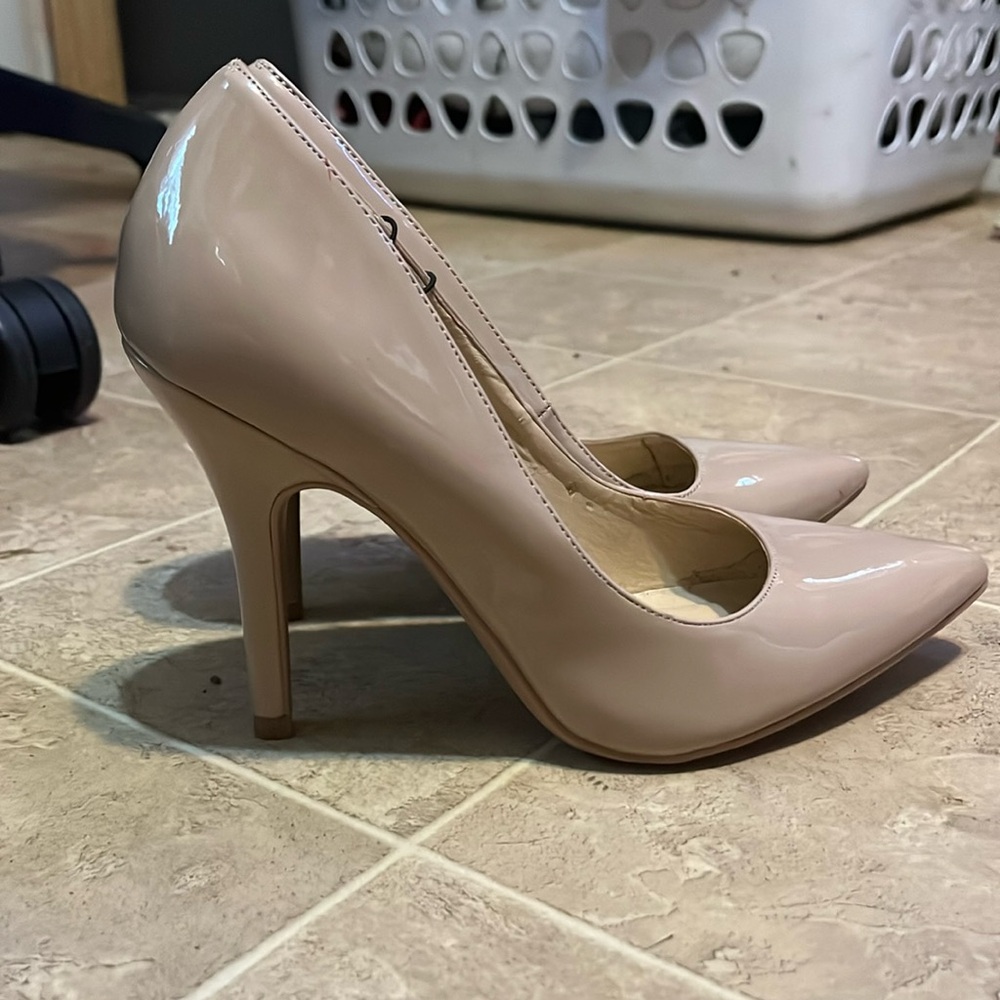 Tan Heels